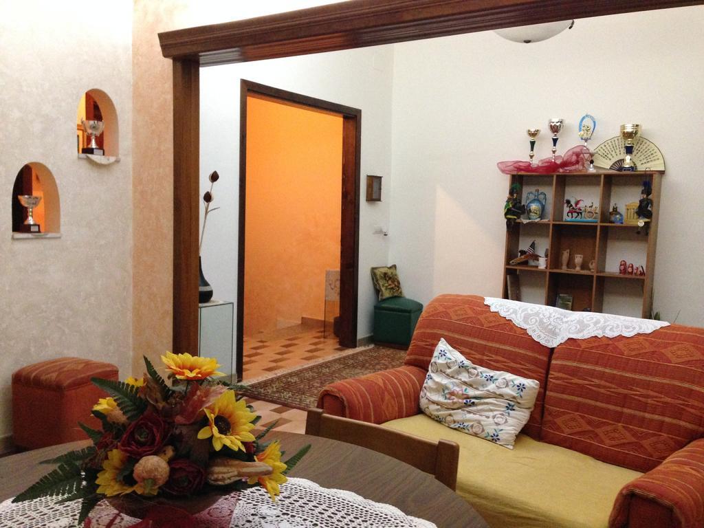 B&B Mar Tirreno Barcellona-Pozzo di Gotto Dış mekan fotoğraf