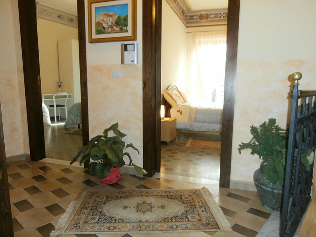 B&B Mar Tirreno Barcellona-Pozzo di Gotto Dış mekan fotoğraf