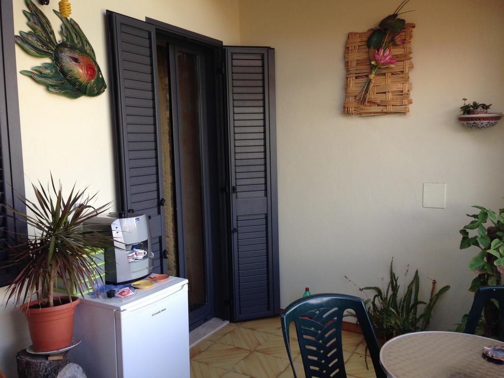 B&B Mar Tirreno Barcellona-Pozzo di Gotto Dış mekan fotoğraf